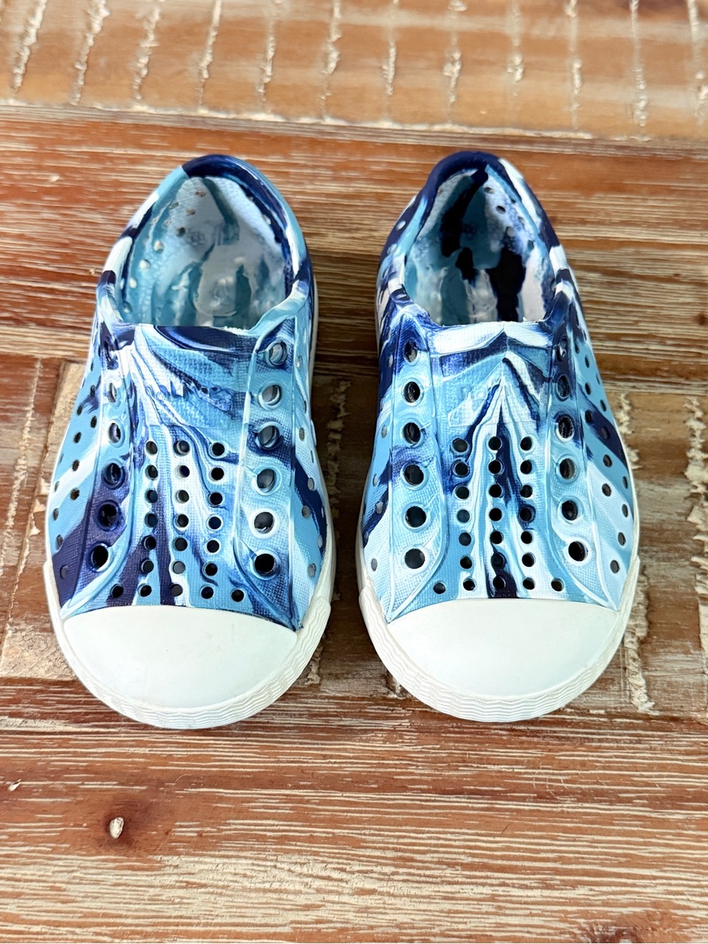 Native toddler shoes size c5